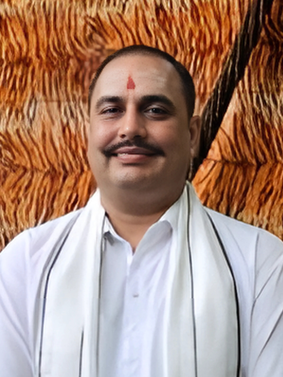 Dr Pawan Tiwari